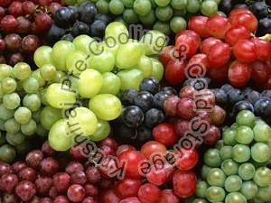 Get Customized Packaging from Fresh Seedless Grapes Suppliers in India