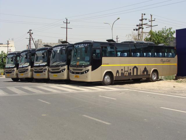All about Crew Transport Services in Delhi