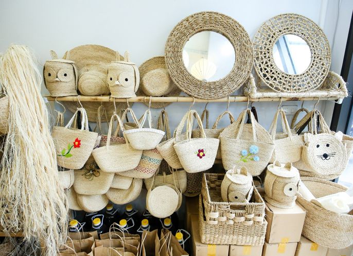 Rudra Nandishwara Enterprises