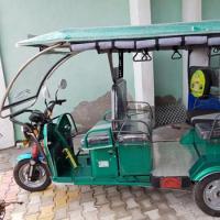 Battery Operated E Rickshaw 12