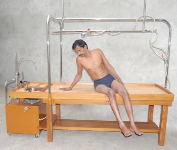 Wooden Massage Cum Shirodhara Tables