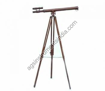 Tripod Telescope with Viewfinder
