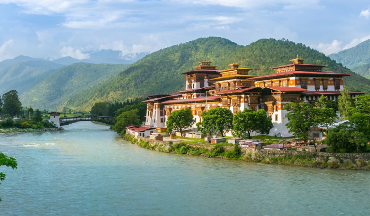 Monuments & Historical Places Tour Packages