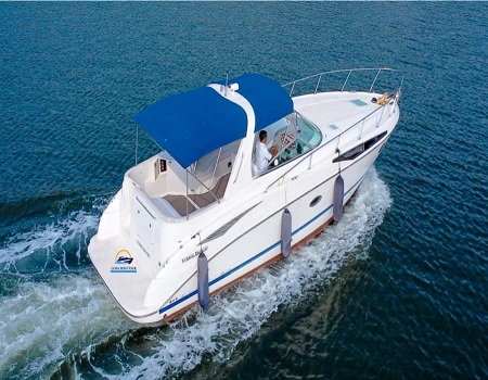 Fun liner yacht