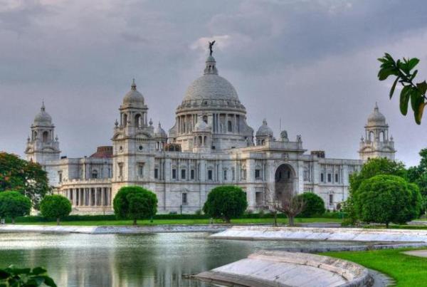 Architecture & Gardens Tour Packages