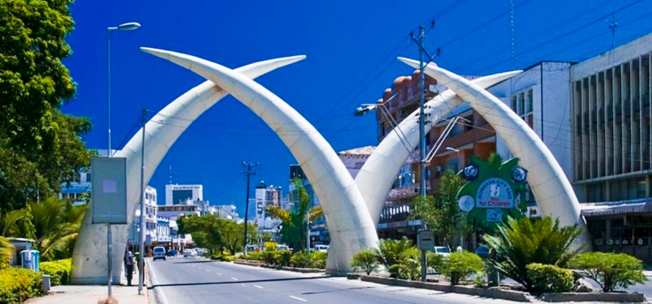 Monuments & Historical Places Tour Packages
