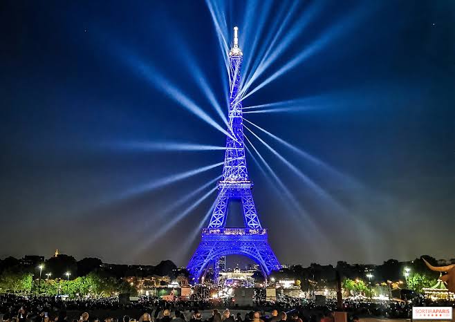 Light & Sound Shows Tour Packages