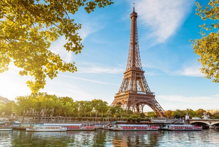 Paris Tour Packages