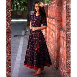 Ethnic Kurtis – A Perfect and Trendiest Choice for the Indian Women