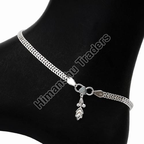 What Does It Means To Wear An Anklet?