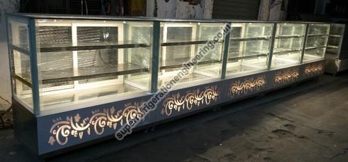 Why should you choose an Attractive Bakery Display Counter?