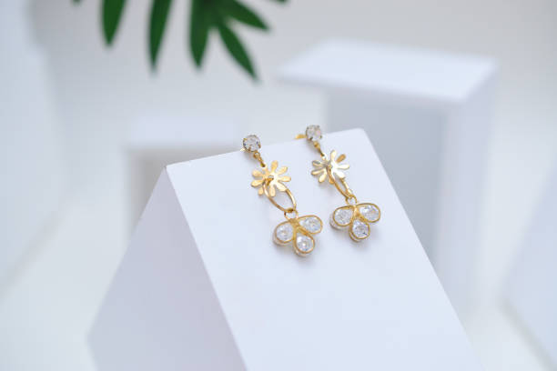 Handmade Yellow Gold Earrings – Best way to choose it