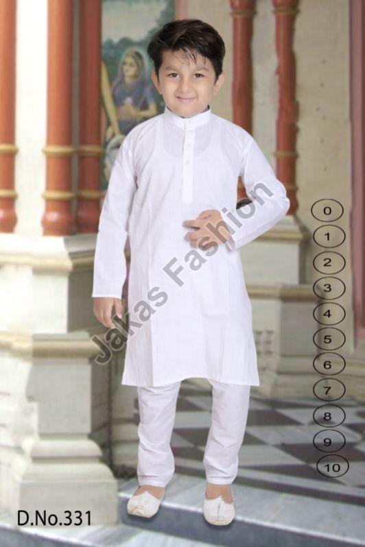 A Look at the Style of Boys\' Clothing in Mumbai