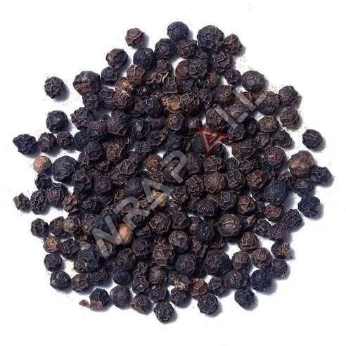 Leading the Spice Trade: Trusted Dried Black Pepper Seeds Exporter