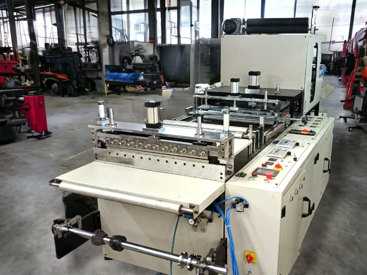 Slitting & Pneumatic Pouch Making Solutions for Flexible Packaging