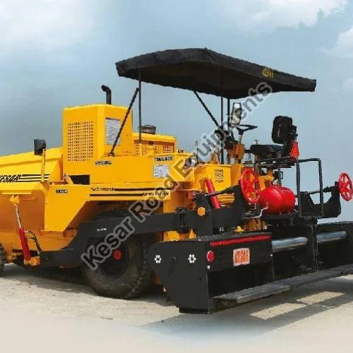 Choose the Right Asphalt & Wet Mix Paver Finisher for Your Road Project