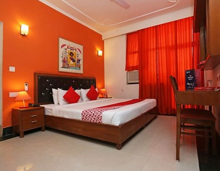 PG Accommodation in Lal Kuan